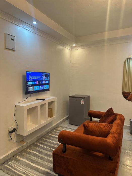 Modern Budget Studio with Workspace, Near Transit