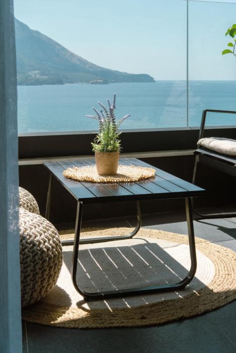 ZOA Seaview Apartment