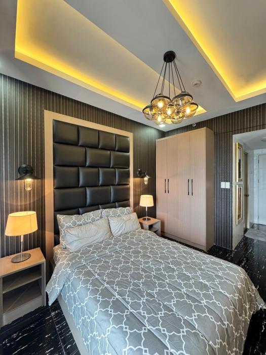 EC City Haven Modern Cozy Studio near Malls and Transport terminals with Wifi Netflix Balcony