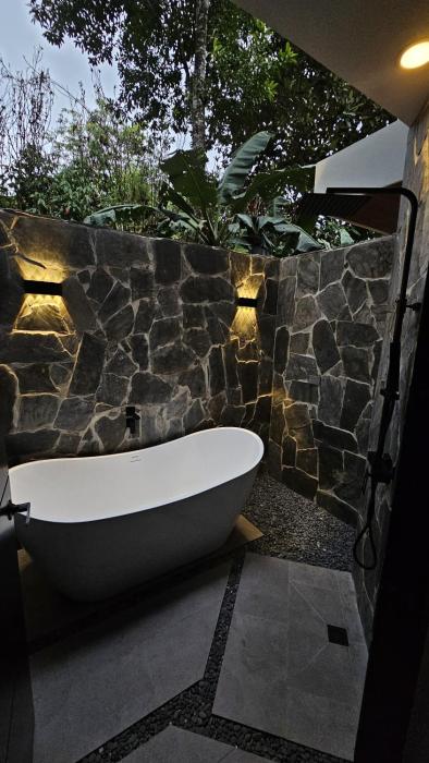 5 star luxury ultimate location unbeatable price price