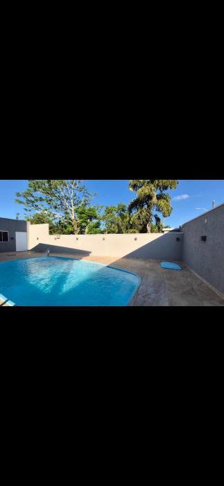 Suítes Acaraí com piscina