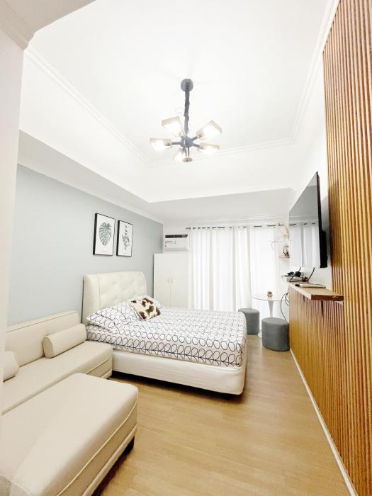 Best 10th floor Condo Studio at The Loop Limketkai Center Lucky 4