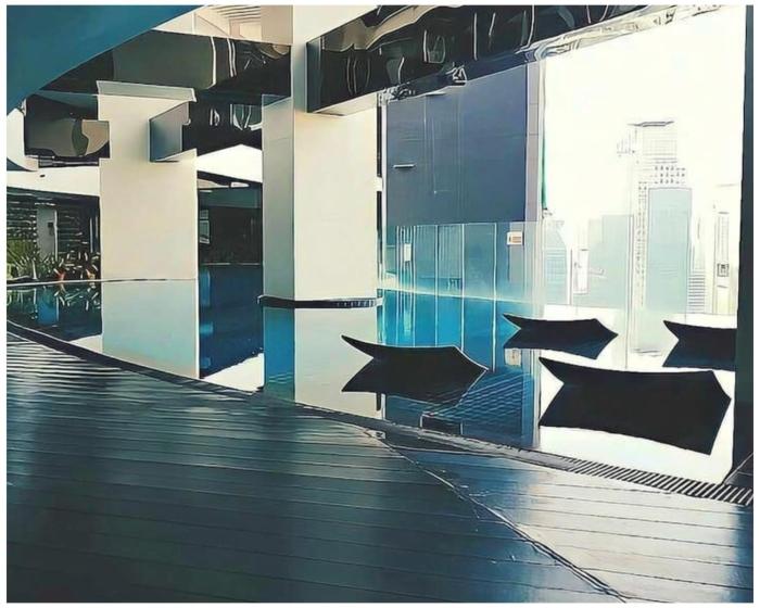 STAYLUXIA - GRAMERCY - Luxury Two Bedroom Junior Suite with 2 Balconies, FREE Amenities, Pool, Gym, Netflix - Housekeeping Available
