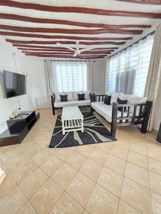 Njema House 3 minutes to Kongo River