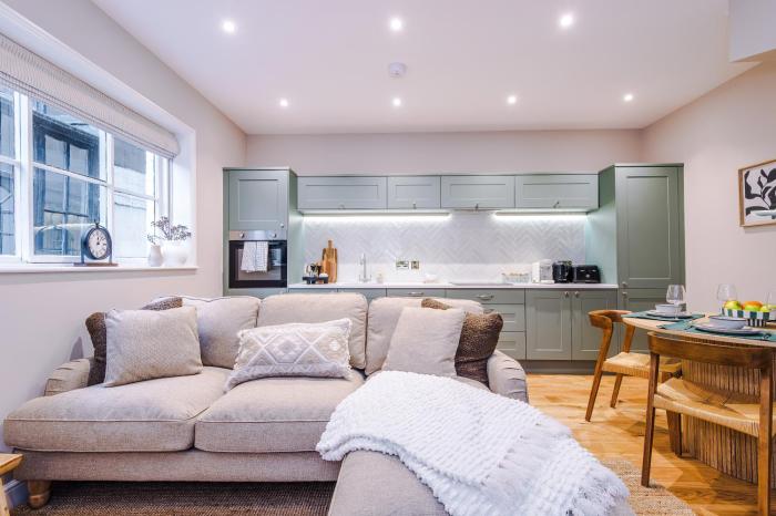 Cathedral Mews - Close to the Cathedral