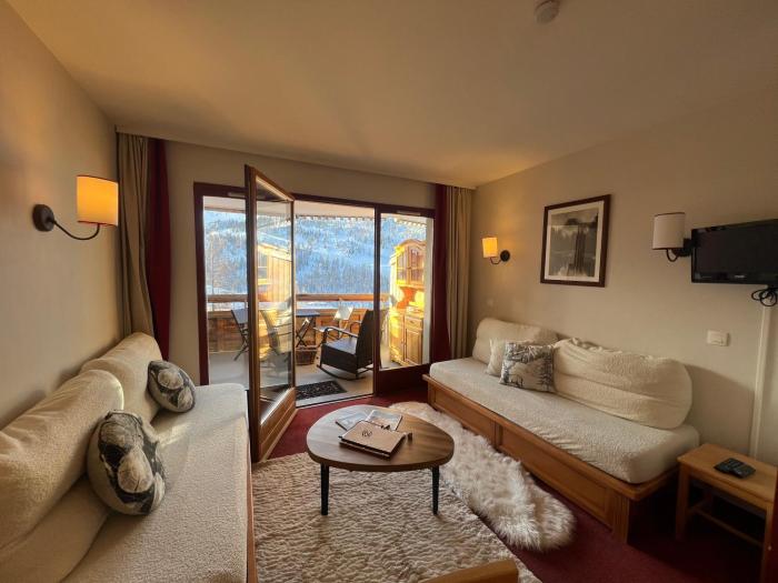 2 pièces pour 5 personnes, tout pédestre, pistes a 3mn, vue exceptionnelle