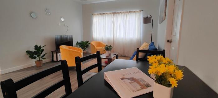 Spacious 3BR-2BA Apt near Downtown-Miami Airport