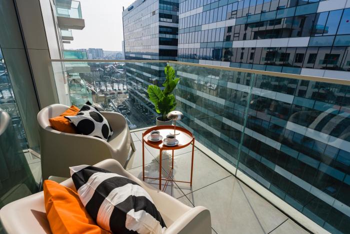 Modern Art Gallery Apartment