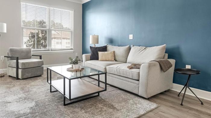 Landing Beautiful 1BD Gym Yoga Studio