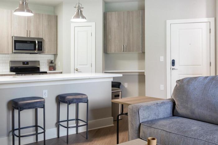 Landing Stunning 1BD Pool Clubhouse