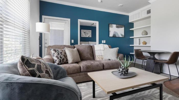 Landing Stylish 1BD Pool Clubhouse