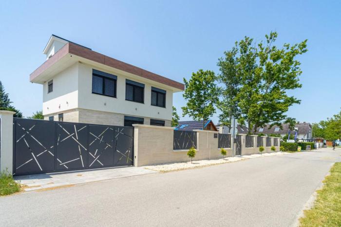 Luxury Villa with Panoramic Lake Balaton Views