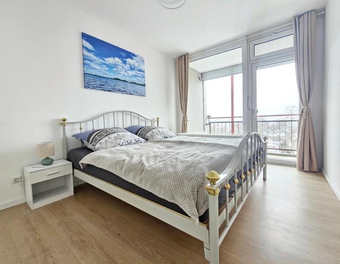 Ferienwohnung Sunset - Traumhafter Seeblick & Sauna in Steinhude