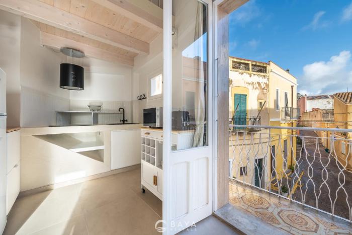 Ca Rouge - Modern & Bright 3BR Boutique Retreat in the Heart of Carloforte