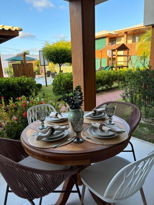 Alto padrao decorado em Itacimirim, 2 suites