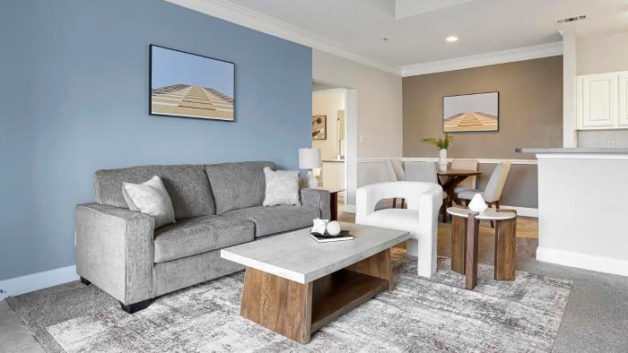 Landing Stunning 2BD Tennis Court Gym