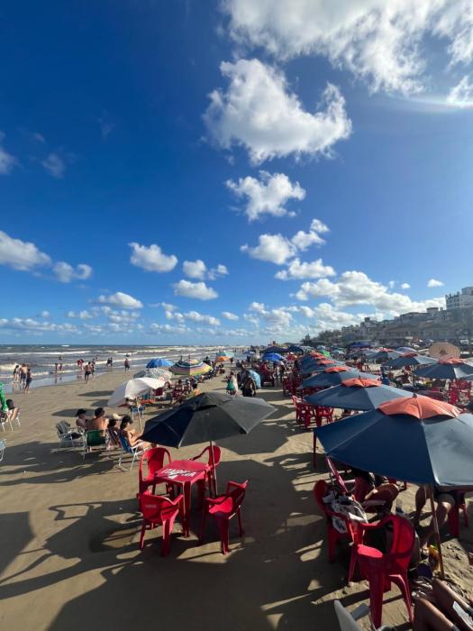 Apto todo seu 200 metros do mar