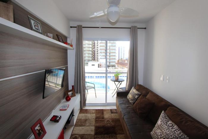 Apto Praia Grande 2 quartos 50mts praia