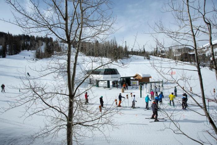 Grand Lodge - 3 Bedroom Deluxe #404 - Ski-in out condo