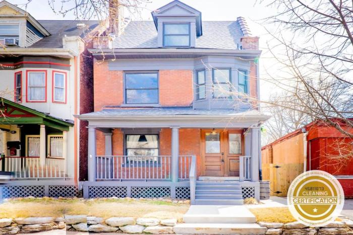 Elegant Shaw 5BR with Comfort in Mind ABODEbucks