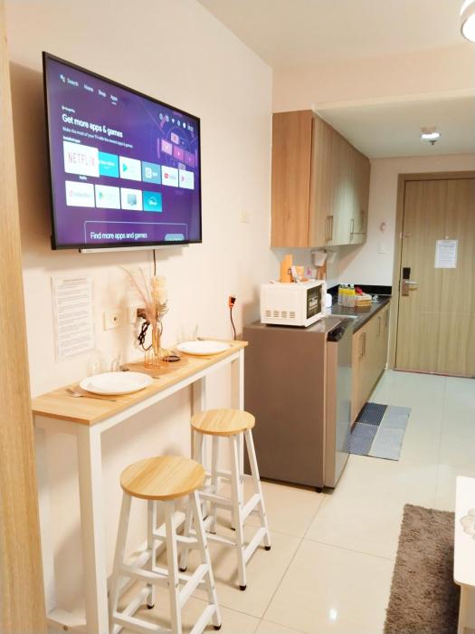 Crizzys Hub Gabrielle at Shore Residences