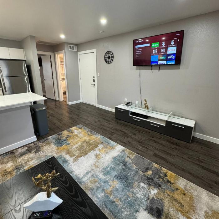 3-3 DT Dallas l FIFA WORLD CUP READY l 5 Min from Love Field