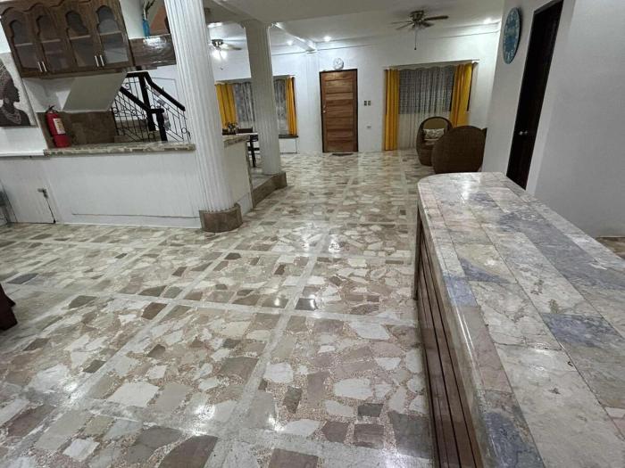 G-Apartment Three-Bed Haven