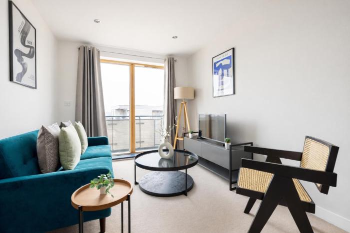 Stunning 2 Bed Flat in the Heart of Wimbledon