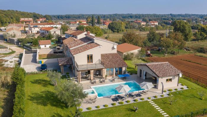 Villa Mattuzzi by Villas Guide