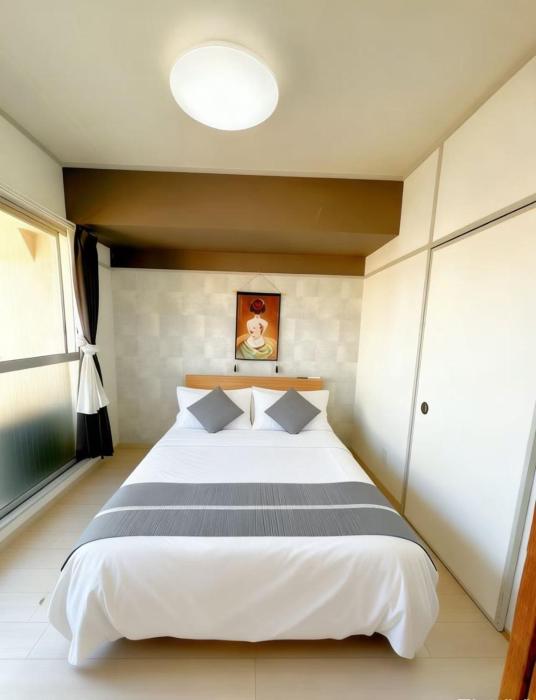 島之内に位置する2Ldk 心斎橋まで徒歩2分 長堀橋駅の地下鉄出口まで5分