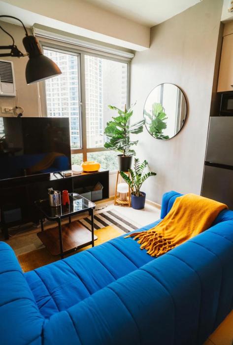 Spacious 1-BR Condo near BGC w Pool and Gym