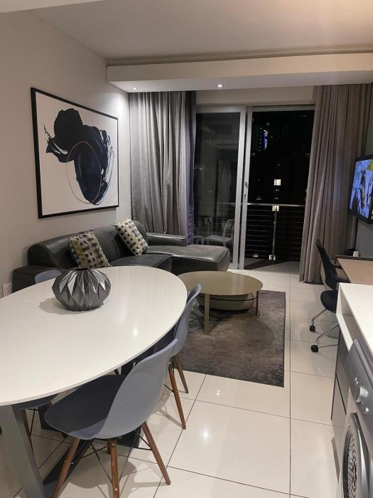 Top floor luxury apartment