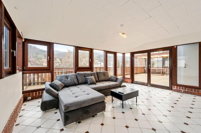 KS01 Monteurwohnung mit Ausblick!