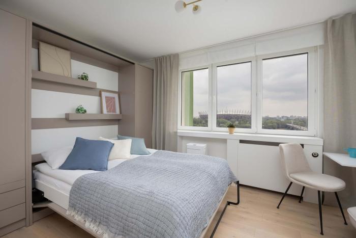 Unique Studio for Remote Work in Warsaw Center with City View by Noclegi Renters