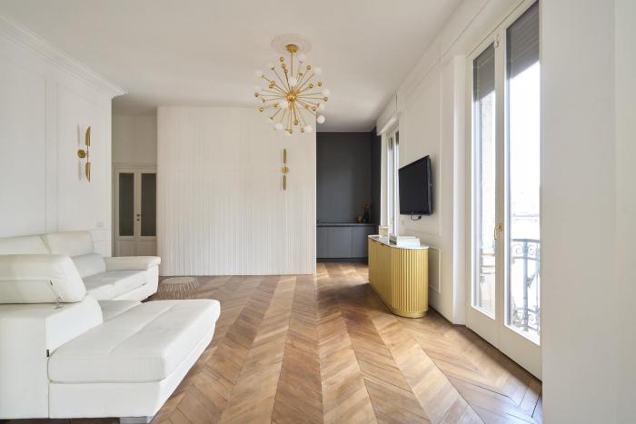 Youhosty - De Amicis 50 Bis