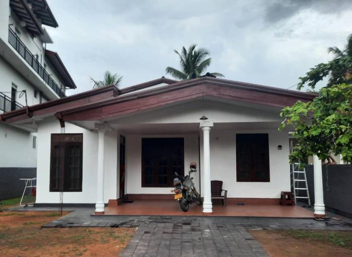 Induruwa Holiday House