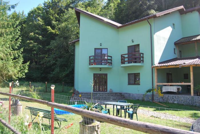 Racoarea Muntilor