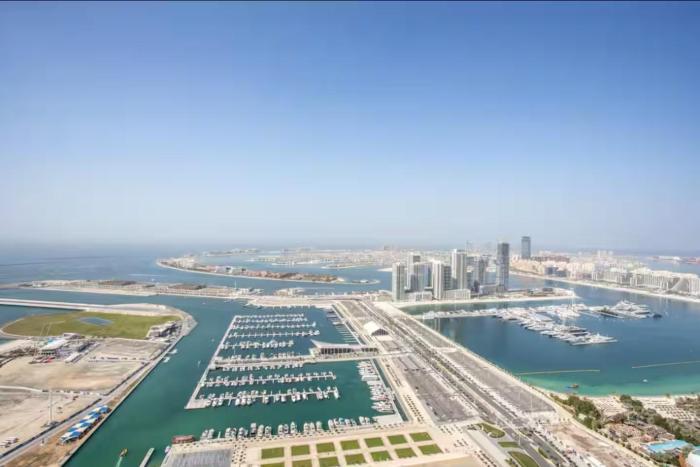 1BR 42nd Floor Palm Jumeriah & Sea View- 5 Sleeps