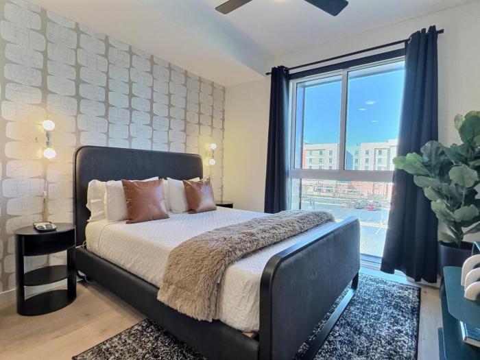 Modern Bham Getaway, Steps to Railroad Park and Eats