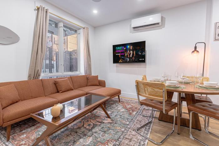 Bright Studio Duplex with Private Backyard