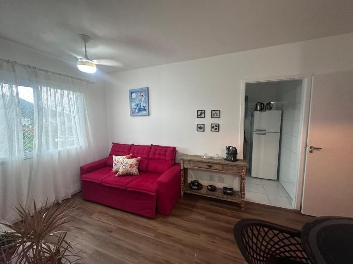 Apartamento 400 mts da Praia Martim de Sá 6 pessoas