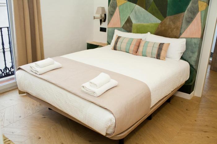 Homey Seville Brand New Arfe II Apartment Near Cathedral 8 people