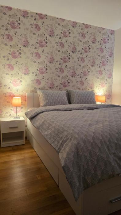 Modern Family Stay near CNE - Parking & Workspace