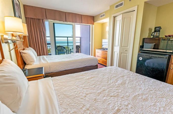 Oceanfront Convenience on Lower Floor, Heated Pool