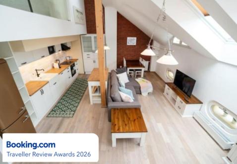 Luxurious and chic duplex 2 bed apartment