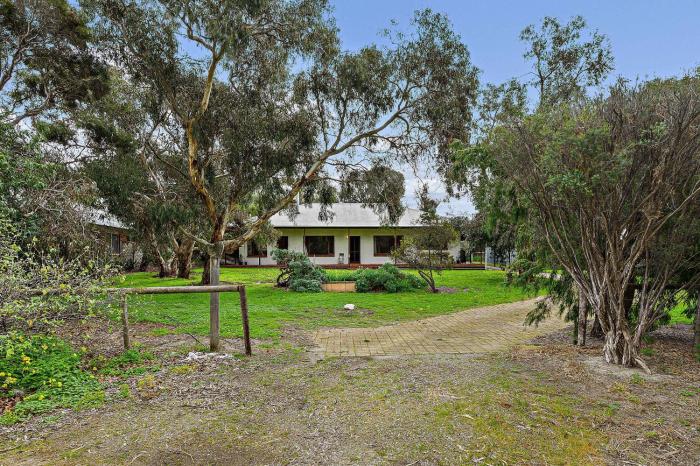 Hidden Treasure - Aldinga Scrub - C21 SouthCoast Holidays
