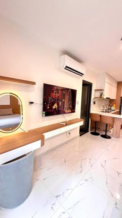 Studio luxury vinhome grand park q9