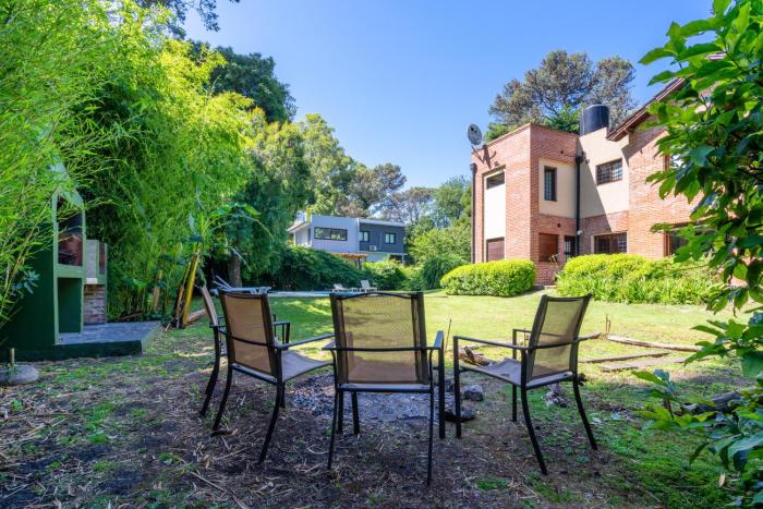 Amplia Casa Boutique en un Bosque cerca del Mar