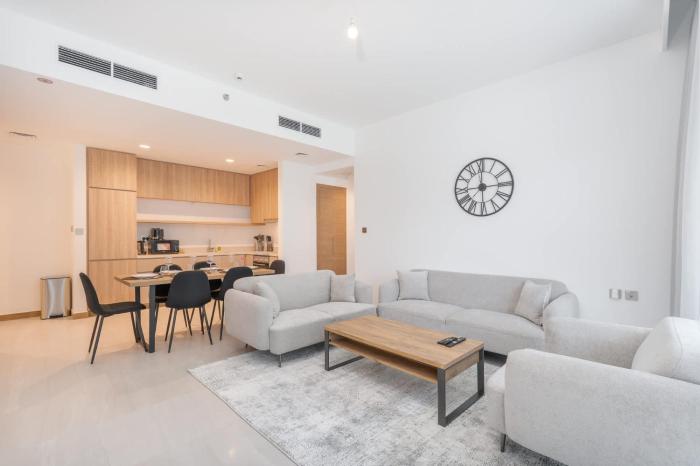 Free housekeeping visits during your stay - StayShort - Luxury 2 Bedroom Retreat in Business Bay Sleeps 4