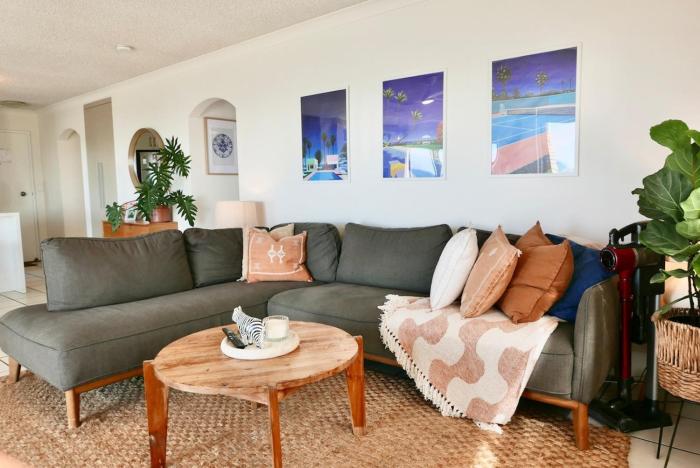 Stunning Ocean Views 300m from Kings Beach